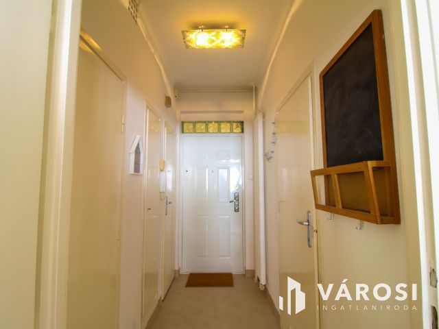 Otthonos lakás kiadó a Belváros szíve csücskében