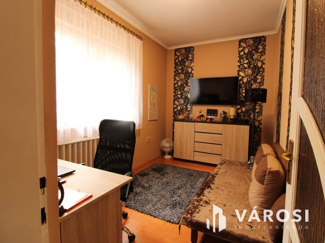 Otthonos családi ház várja új lakóit