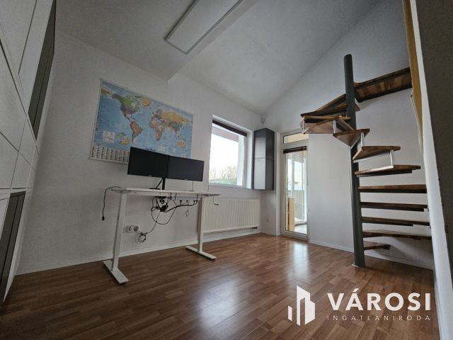 Igényes, felújított ház két lakrésszel Győrszentivánon