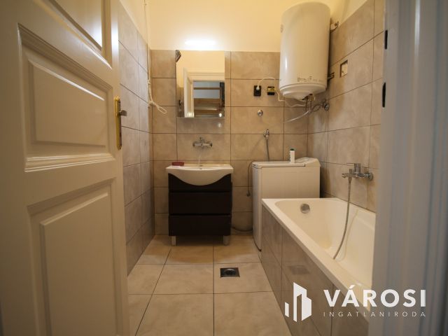 Galériás lakás kiadó a Kálvin tér közvetlen közelében