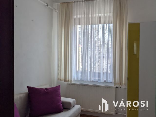 Eladó társasház Győr-Nádorváros csendes zsákutcájában