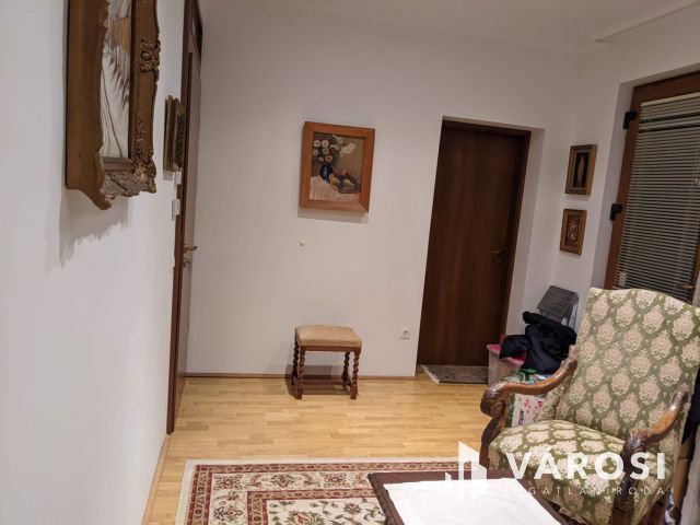 Eladó társasház Győr-Nádorváros csendes zsákutcájában