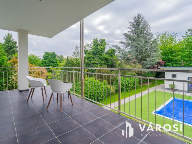 Panorámás luxus lakás Balatonföldváron kiadó