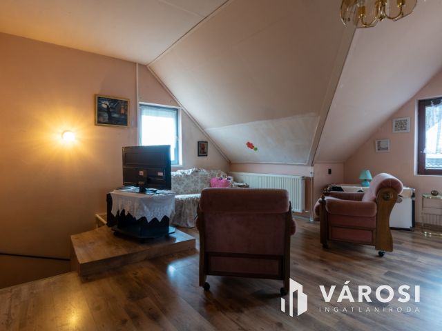 Örökpanorámás családi ház Balatonfüreden