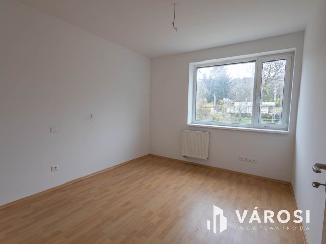 Kulcsrakész lakás Péterhegyen A-1-2