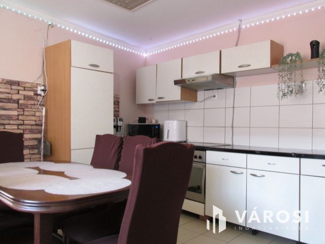 Takaros parasztház modern felújítással