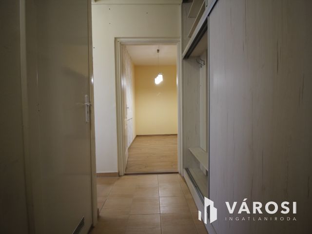 Hmvhelyen a Trami közelében.