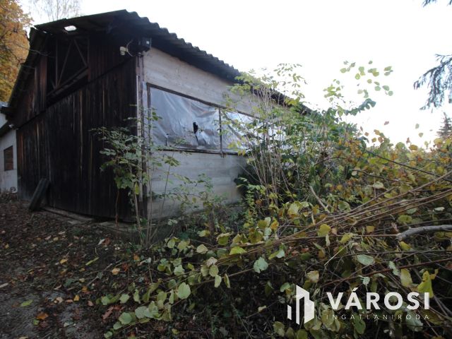 Két csarnok, 288 m² – telephely Szécsény mellett